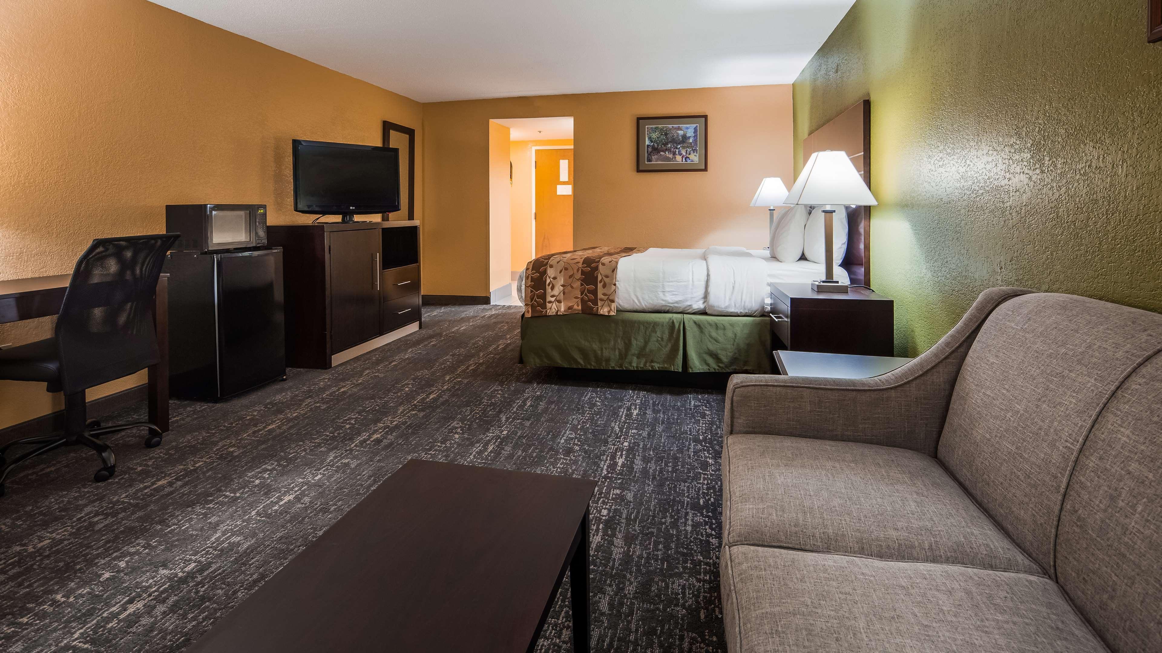 Best Western Luxbury Inn Fort Wayne Buitenkant foto