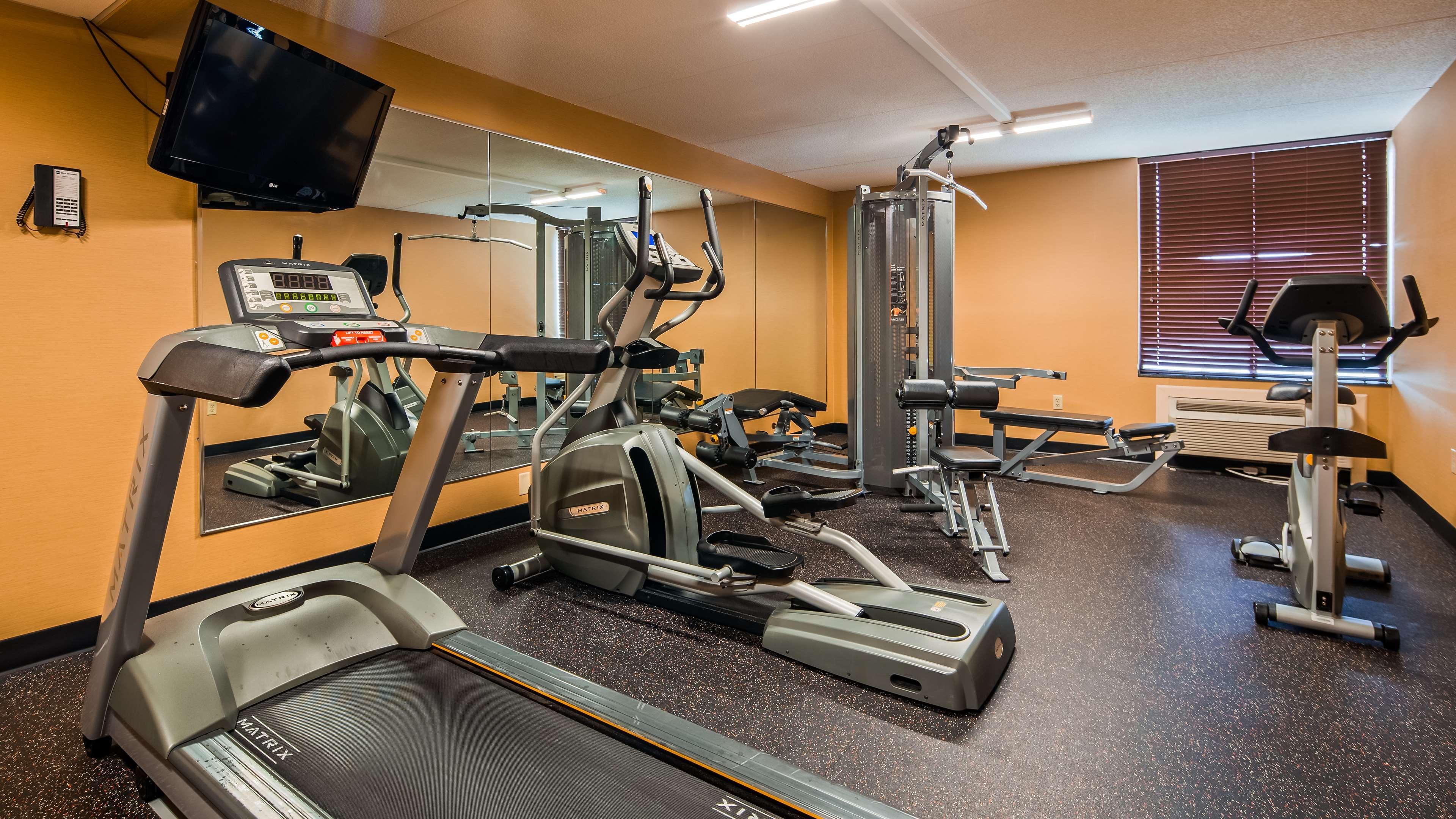 Best Western Luxbury Inn Fort Wayne Buitenkant foto