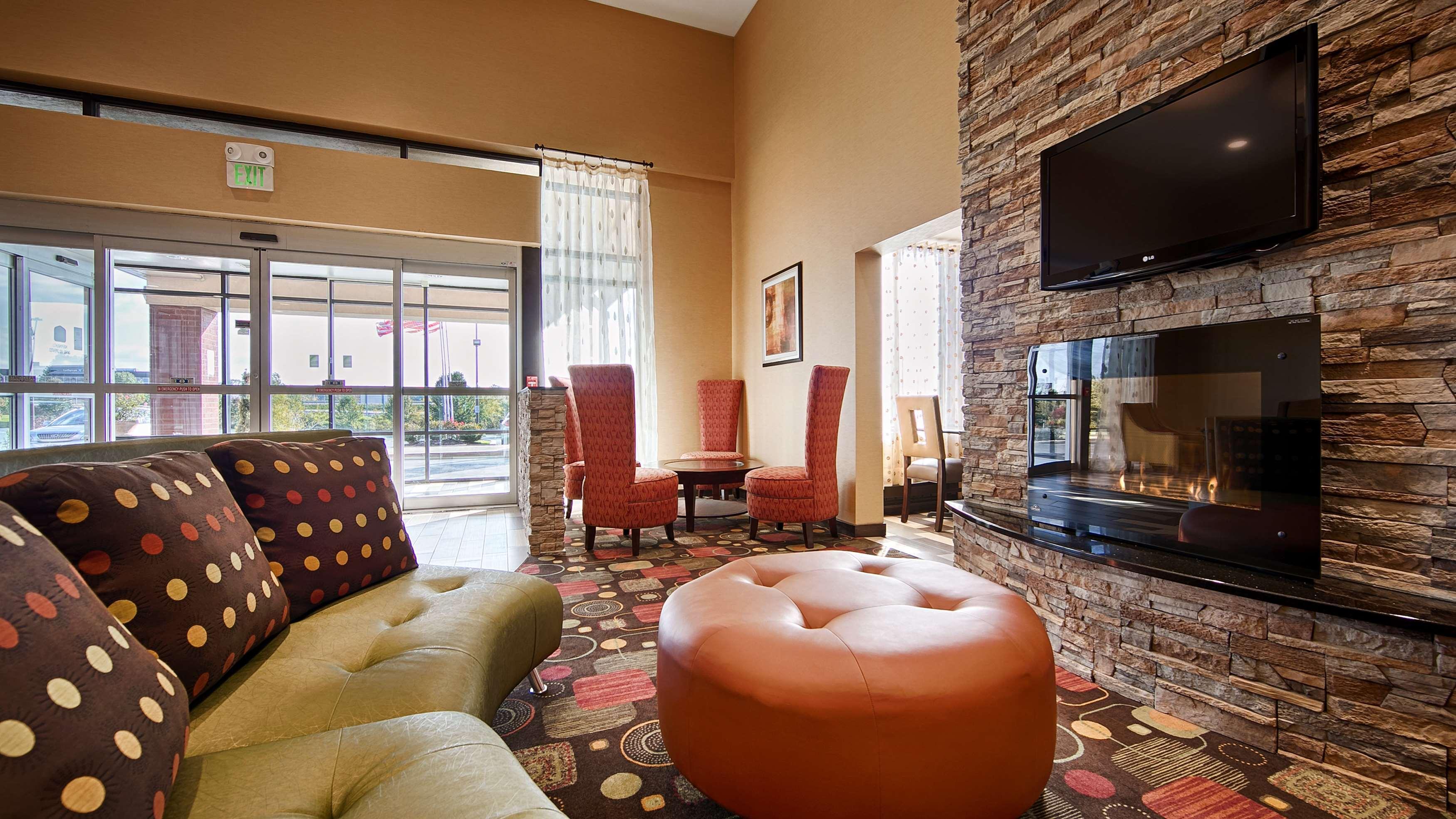 Best Western Luxbury Inn Fort Wayne Buitenkant foto