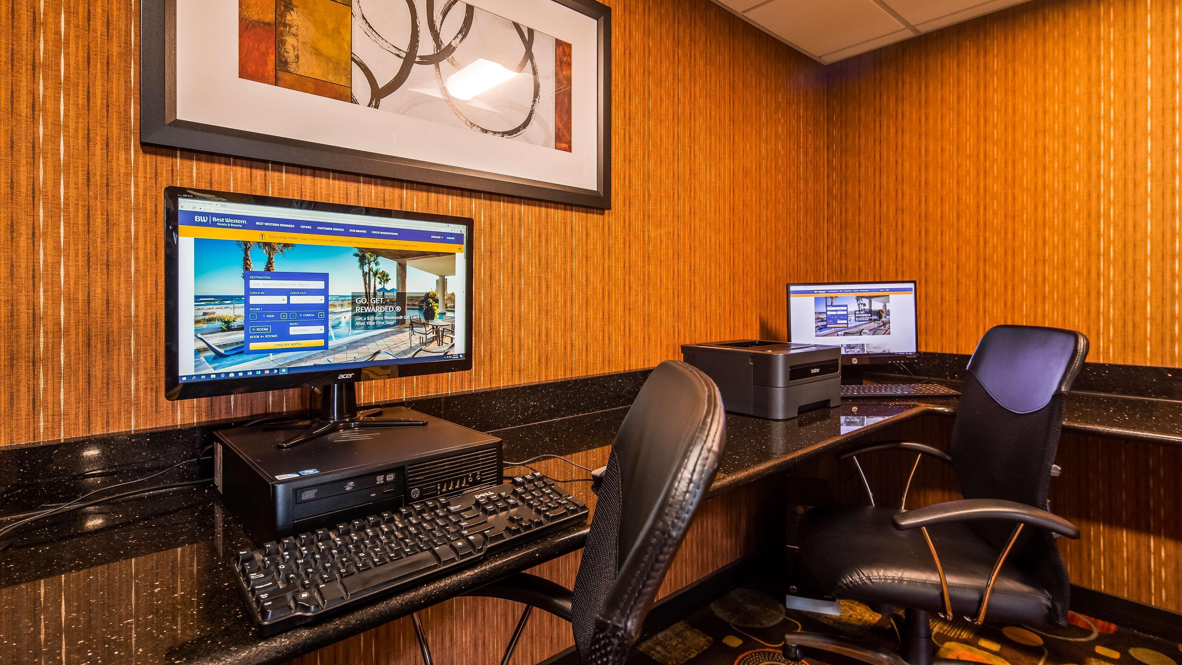 Best Western Luxbury Inn Fort Wayne Buitenkant foto