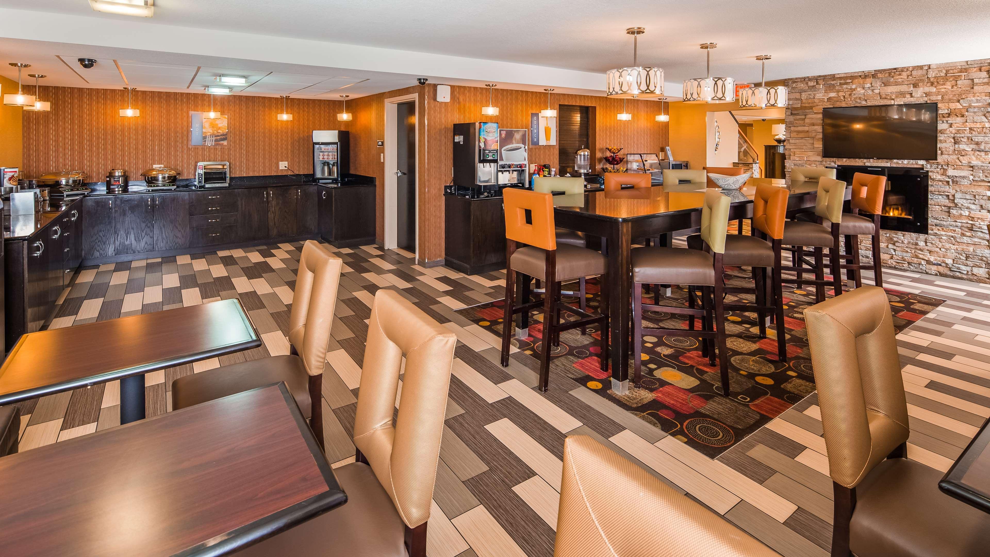 Best Western Luxbury Inn Fort Wayne Buitenkant foto