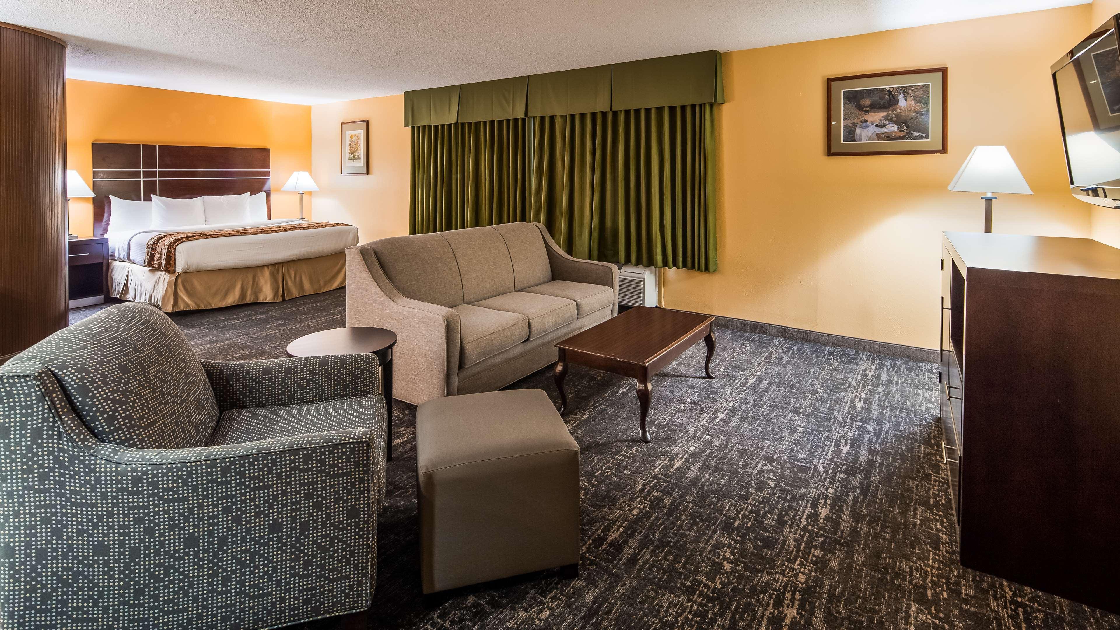 Best Western Luxbury Inn Fort Wayne Buitenkant foto