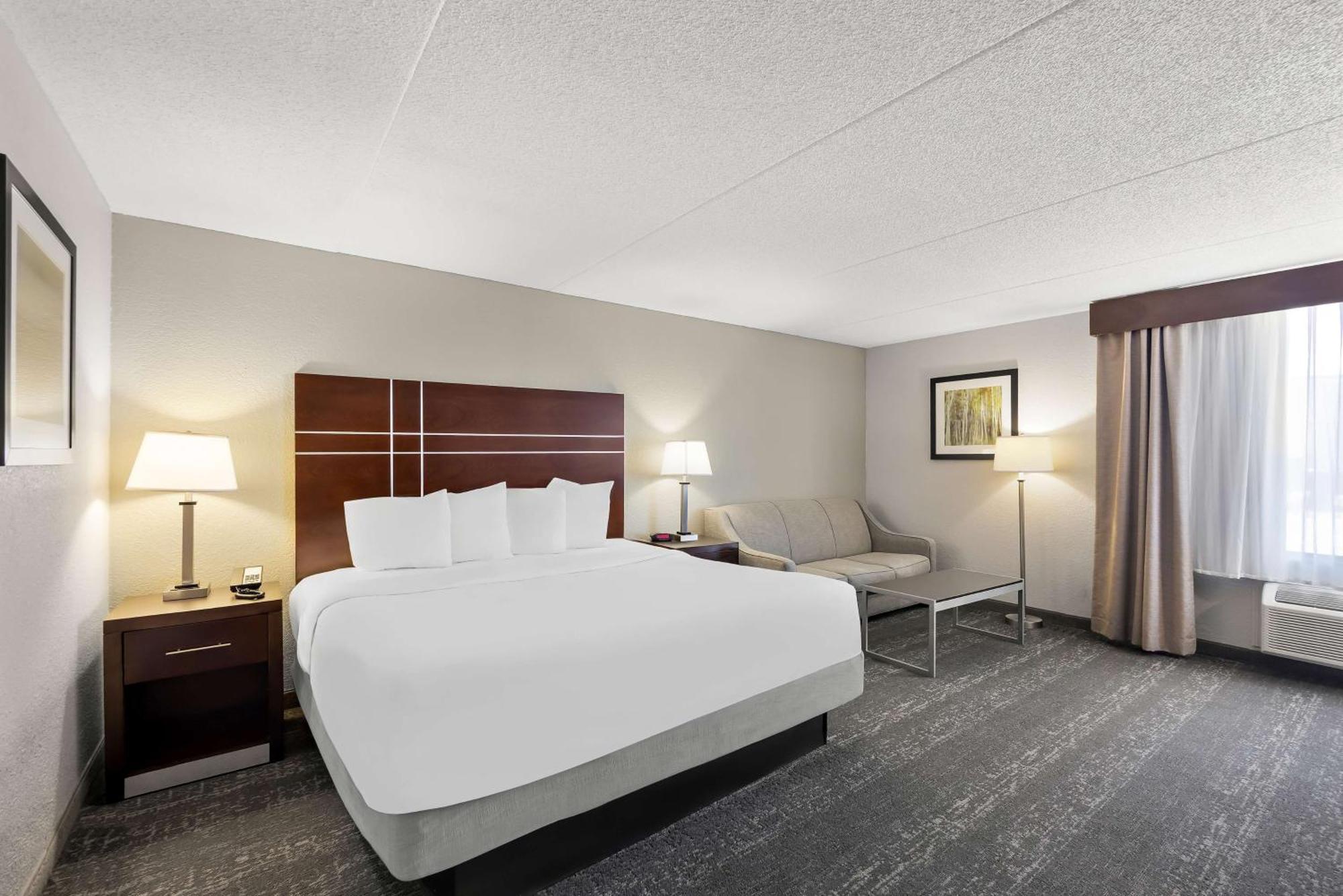 Best Western Luxbury Inn Fort Wayne Buitenkant foto