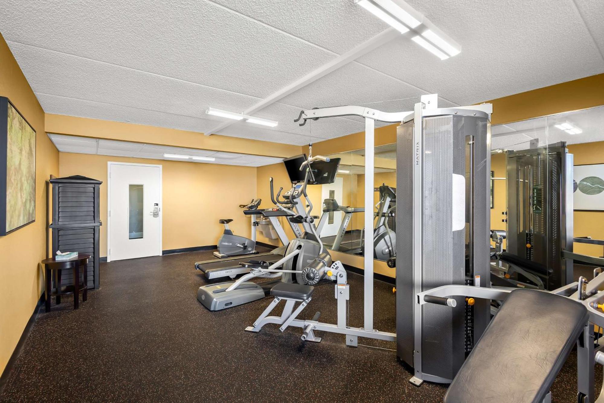 Best Western Luxbury Inn Fort Wayne Buitenkant foto