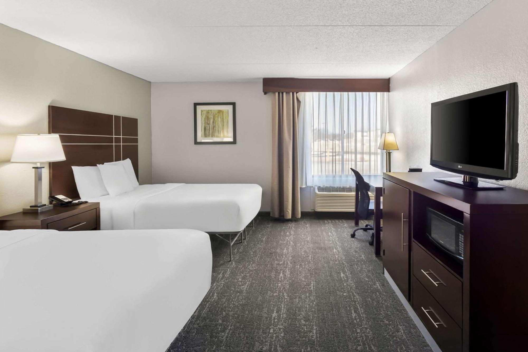 Best Western Luxbury Inn Fort Wayne Buitenkant foto