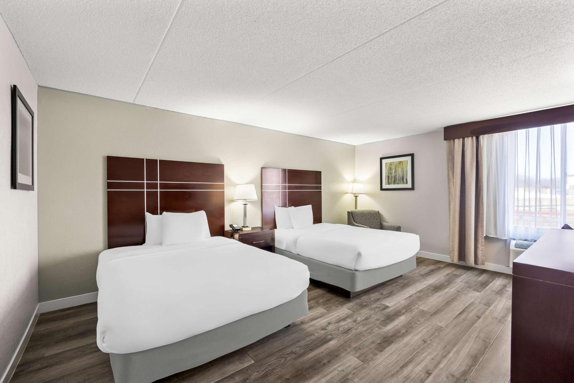 Best Western Luxbury Inn Fort Wayne Buitenkant foto