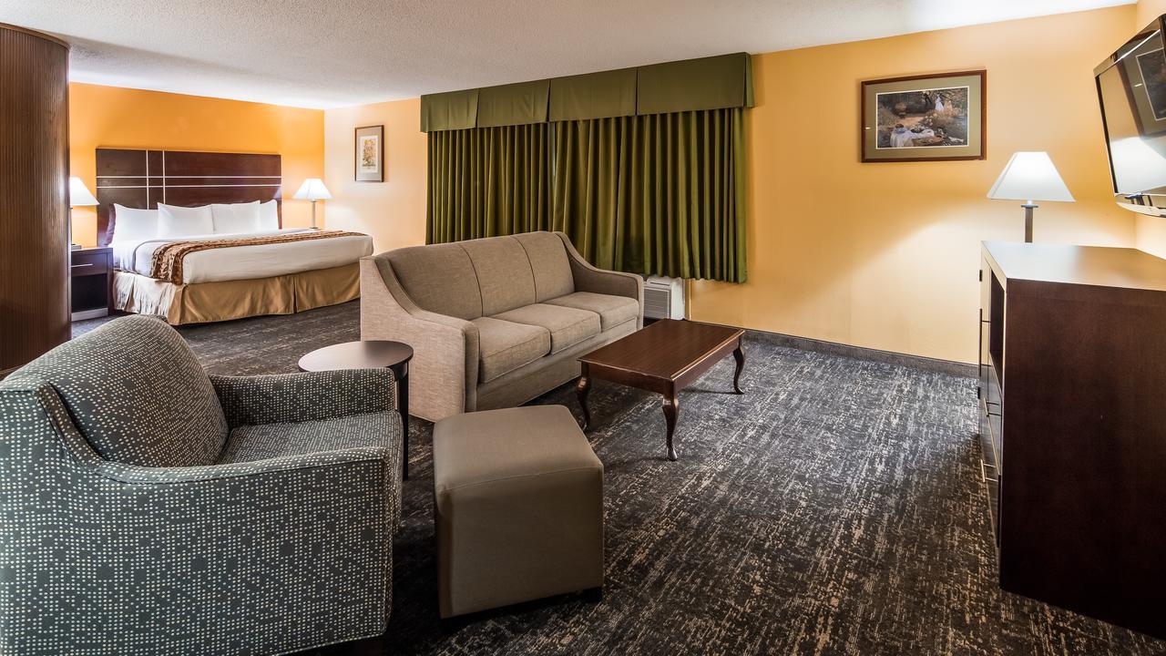 Best Western Luxbury Inn Fort Wayne Buitenkant foto