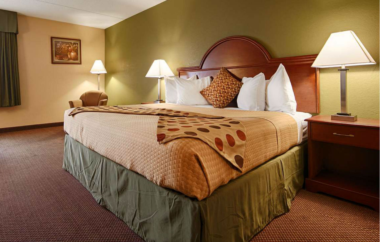 Best Western Luxbury Inn Fort Wayne Buitenkant foto